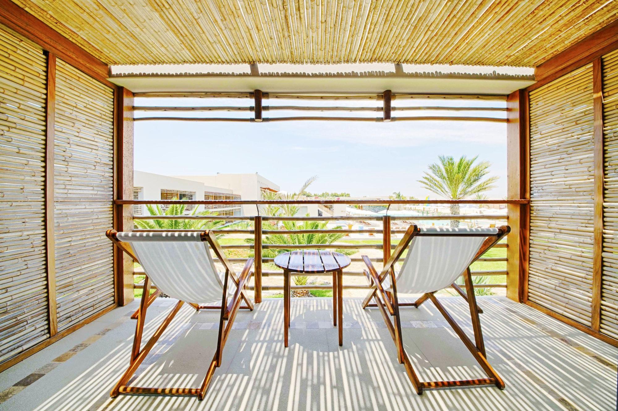 The Legend Paracas Resort, A Destination By Hyatt Hotel Exterior foto A balcony