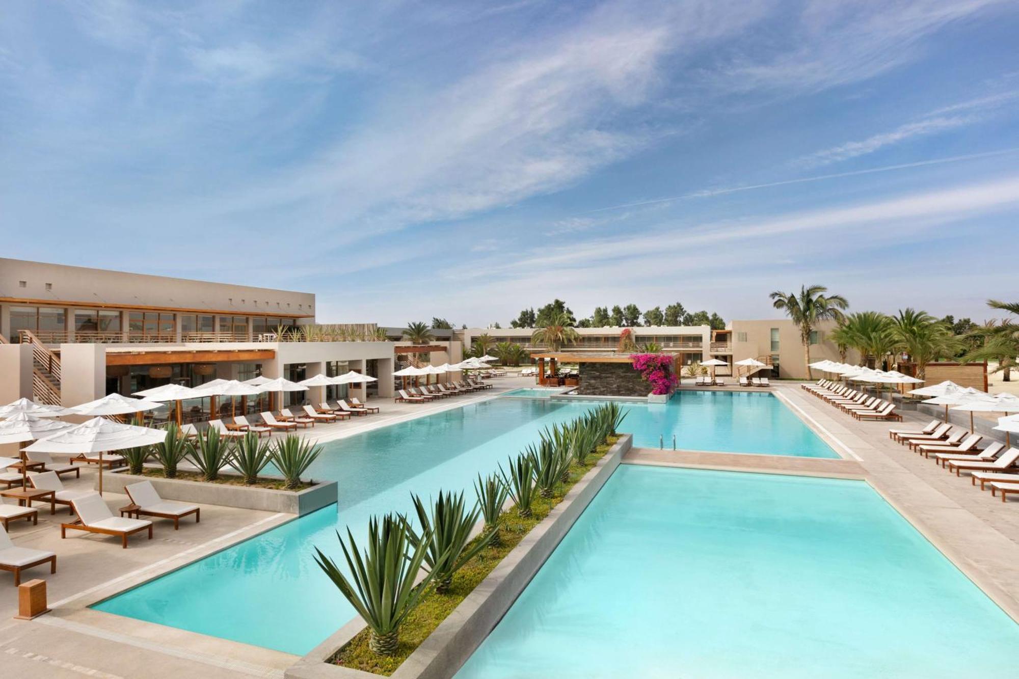 The Legend Paracas Resort, A Destination By Hyatt Hotel Exterior foto The resort's main pool